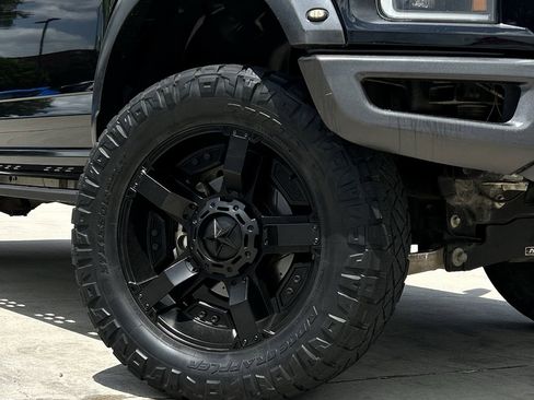 Used 2017 Ford F150 Raptor w/ Equipment Group 802A Luxury AWD/4WD image 11