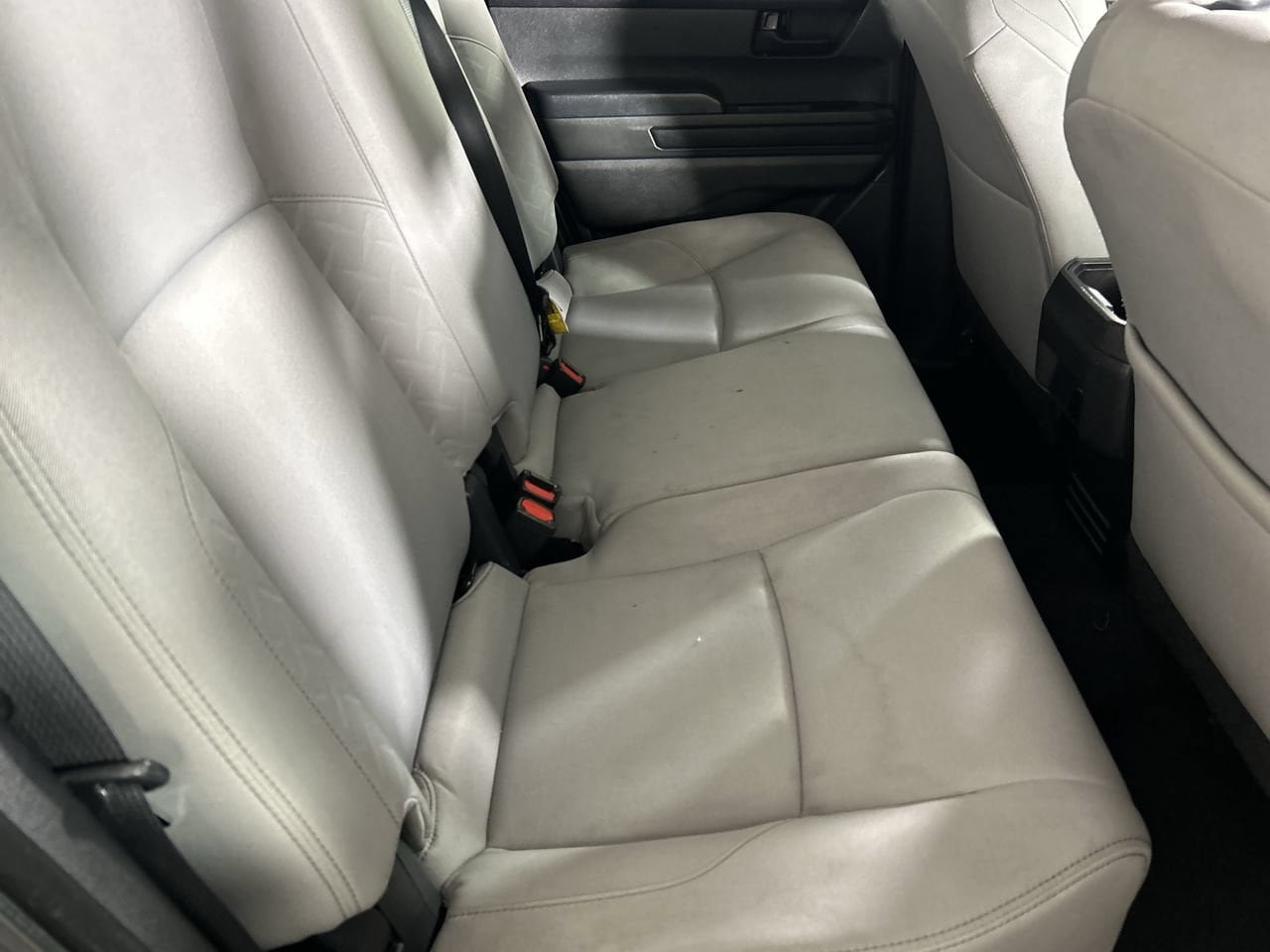 Used 2024 Toyota Tacoma SR5 AWD/4WD image 25