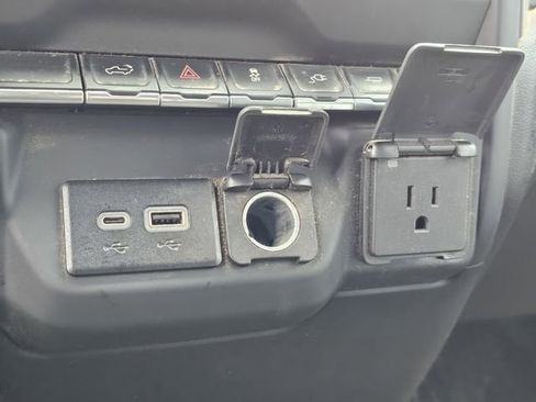 Used 2023 Chevrolet Silverado 2500 W/T w/ WT Convenience Package image 9