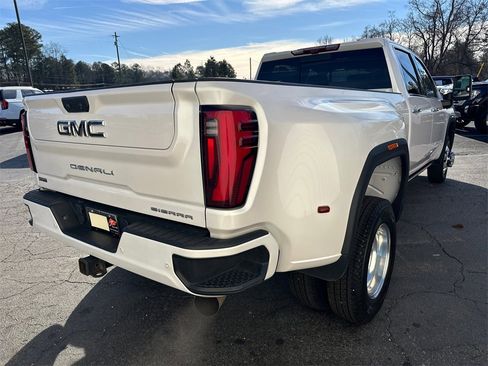Used 2024 GMC Sierra 3500 Denali Ultimate image 6