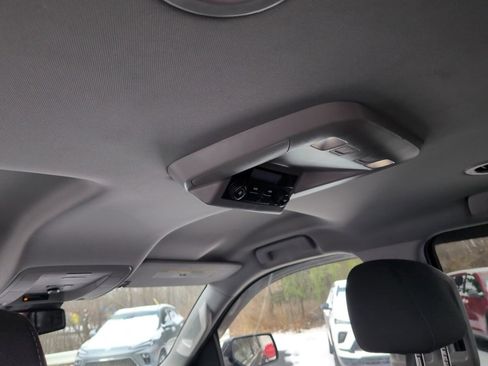 Used 2020 GMC Yukon XL SLE w/ HD Trailering Package image 22