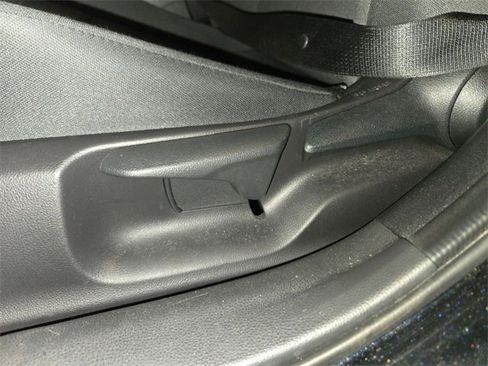 Used 2024 Toyota Prius Limited image 12