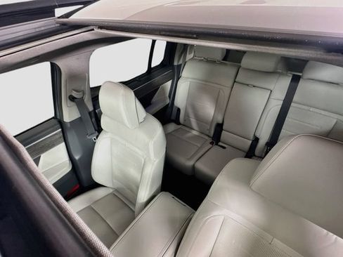 Certified 2024 Hyundai Santa Fe Limited AWD/4WD image 12