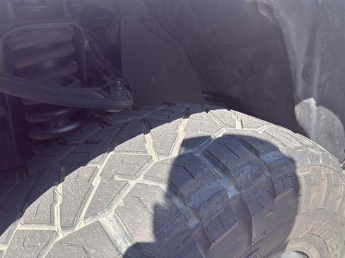 Used 2019 Toyota Tacoma TRD Sport image 14