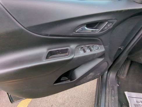 Used 2021 Chevrolet Equinox LT FWD image 8