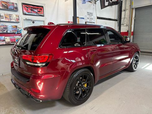 Used 2021 Jeep Grand Cherokee Trackhawk w/ Trailer Tow Group IV AWD/4WD image 4