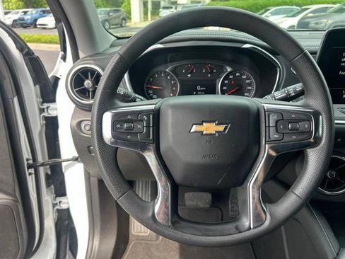 Used 2025 Chevrolet Blazer LT AWD/4WD image 20