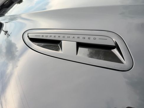 Used 2014 Jaguar XJ R LWB RWD image 29