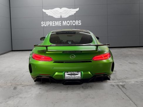 Used 2018 Mercedes-Benz AMG GT R image 4