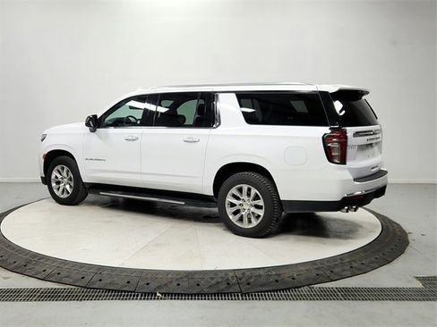 Used 2023 Chevrolet Suburban Premier image 5