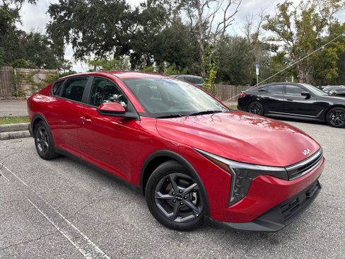 Used 2025 Kia K4 LXS image 5
