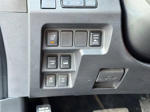 Used 2023 Nissan Frontier PRO-4X w/ Pro Convenience Package AWD/4WD image 10