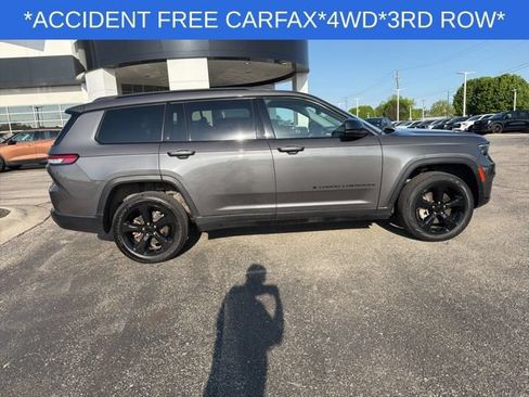Used 2023 Jeep Grand Cherokee L Limited w/ Black Appearance Package AWD/4WD image 13
