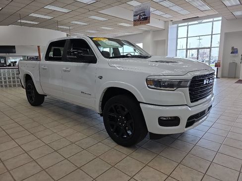 New 2026 RAM 1500 Laramie AWD/4WD image 3