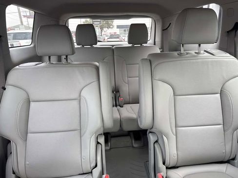 Used 2020 GMC Acadia SLT image 12