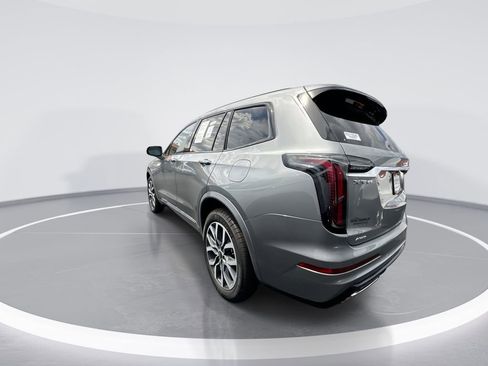 Used 2024 Cadillac XT6 Sport image 6