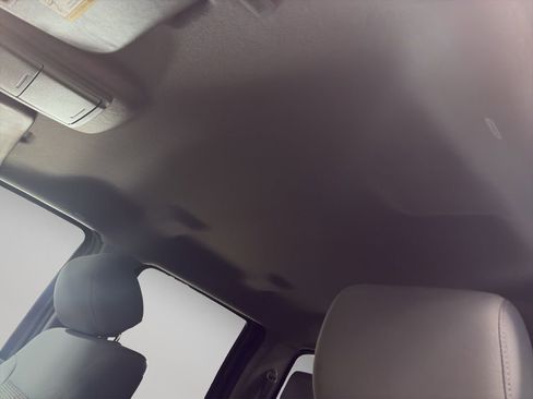 Used 2016 Ford F250 XLT w/ XLT Premium Package image 25