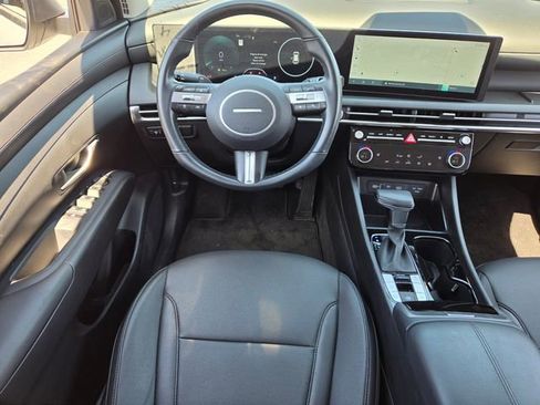 Used 2025 Hyundai Tucson SEL image 14