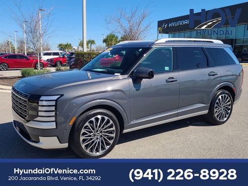 Used 2026 Hyundai Palisade Calligraphy image 12