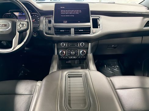 Used 2021 GMC Yukon SLT AWD/4WD image 19