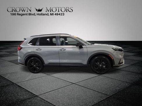 Used 2025 Honda CR-V Sport Touring image 2