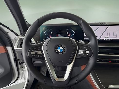 Used 2025 BMW X5 xDrive40i w/ Executive Package image 20