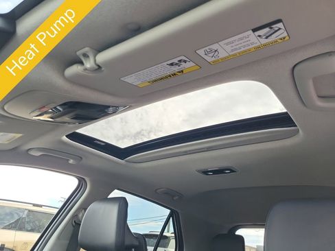 Certified 2023 Kia Niro Wave w/ Wave Preserve Package image 15