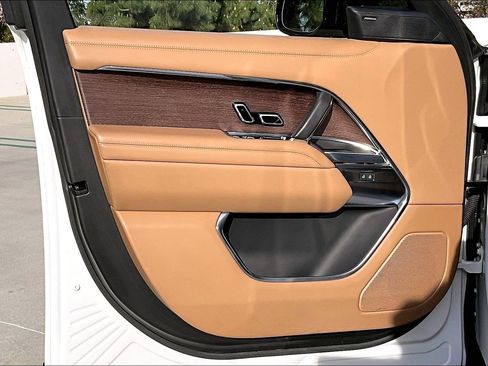 Used 2023 Land Rover Range Rover SE image 27