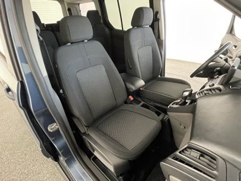 Used 2020 Ford Transit Connect XLT image 49