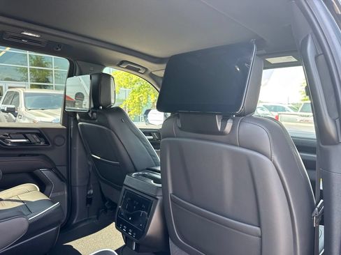 New 2026 GMC Yukon XL AT4 Ultimate AWD/4WD image 28