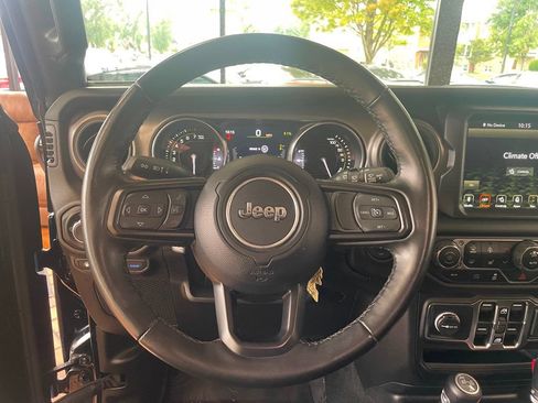 Used 2023 Jeep Wrangler Unlimited w/ Cold Weather Group AWD/4WD image 27
