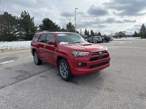 Used 2022 Toyota 4Runner TRD Sport image 3