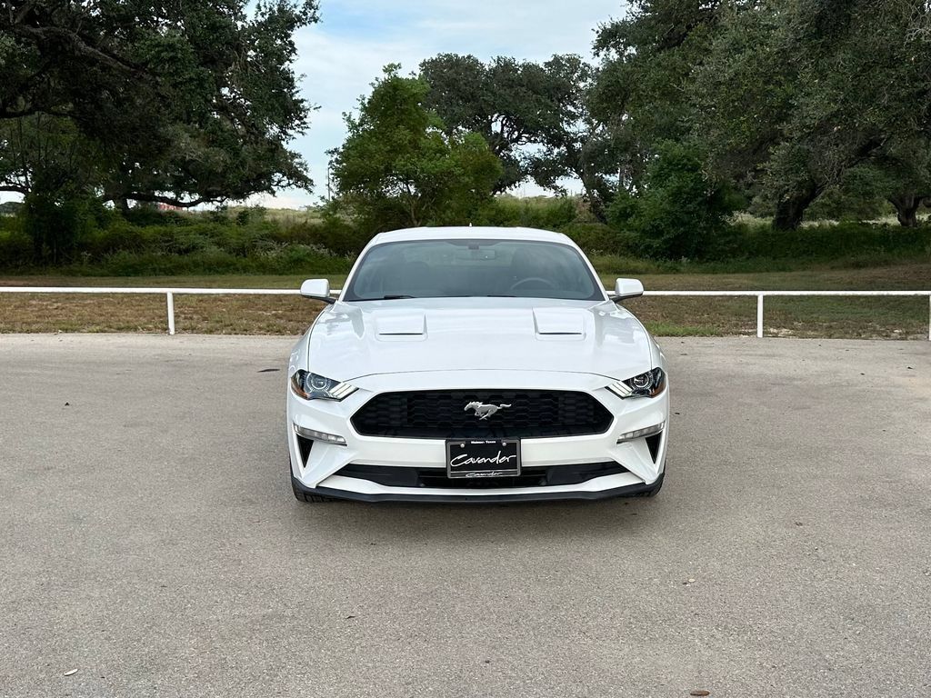 Used 2020 Ford Mustang Coupe RWD image 2