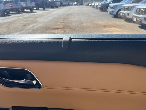 Used 2021 Nissan Rogue Platinum image 16