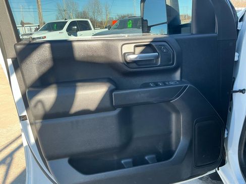 Used 2023 Chevrolet Silverado 2500 W/T w/ WT Convenience Package image 12