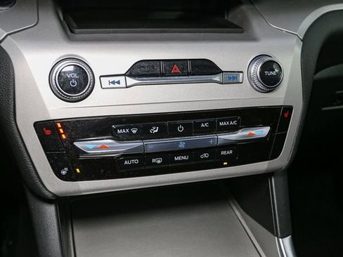 Used 2023 Ford Explorer XLT w/ Equipment Group 202A image 26