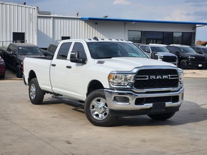 Used 2024 RAM 2500 Tradesman w/ Chrome Appearance Group