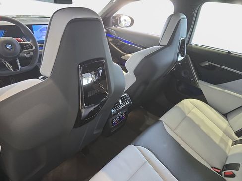 New 2026 BMW M5 Touring image 9