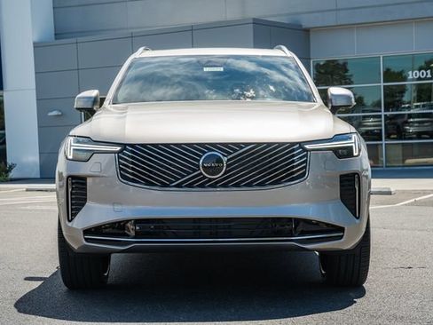 New 2026 Volvo XC90 B6 Plus w/ Protection Package Premier AWD/4WD image 2