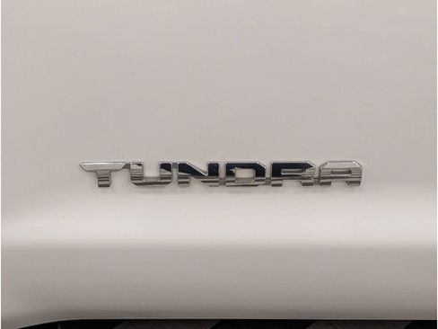 Used 2017 Toyota Tundra SR5 AWD/4WD image 5