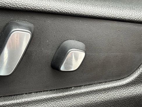 Used 2021 Cadillac XT6 Premium Luxury image 24