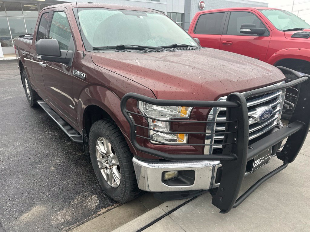 Used 2015 Ford F150 XLT w/ Equipment Group 302A Luxury AWD/4WD image 7