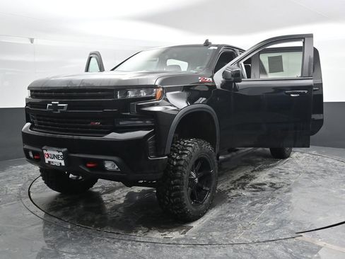 Used 2019 Chevrolet Silverado 1500 LT Trail Boss image 52