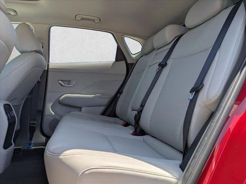 Used 2024 Hyundai Kona Limited AWD/4WD image 19