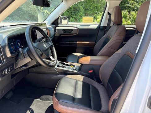 Certified 2025 Ford Bronco Sport Outer Banks w/ Outer Banks Tech Package+ AWD/4WD image 37