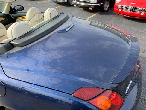 Used 2002 Lexus SC 430 Convertible RWD image 29