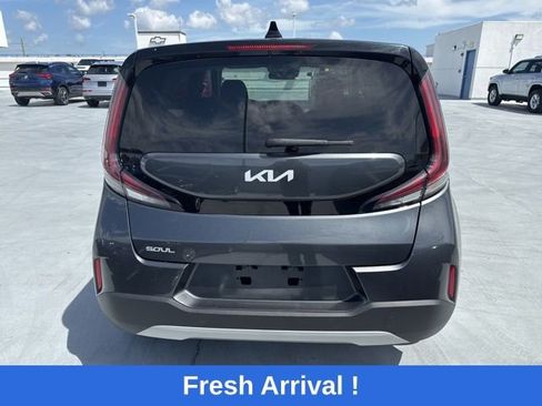 Used 2024 Kia Soul LX w/ Option Group 015 image 16