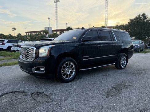 Used 2019 GMC Yukon XL Denali RWD image 9