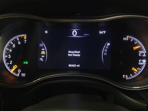 Used 2017 Jeep Grand Cherokee Laredo image 23