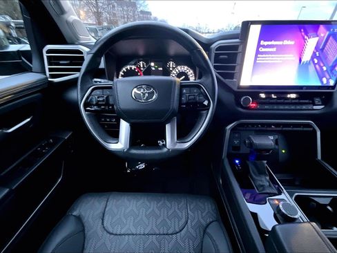 Used 2023 Toyota Tundra Limited image 5